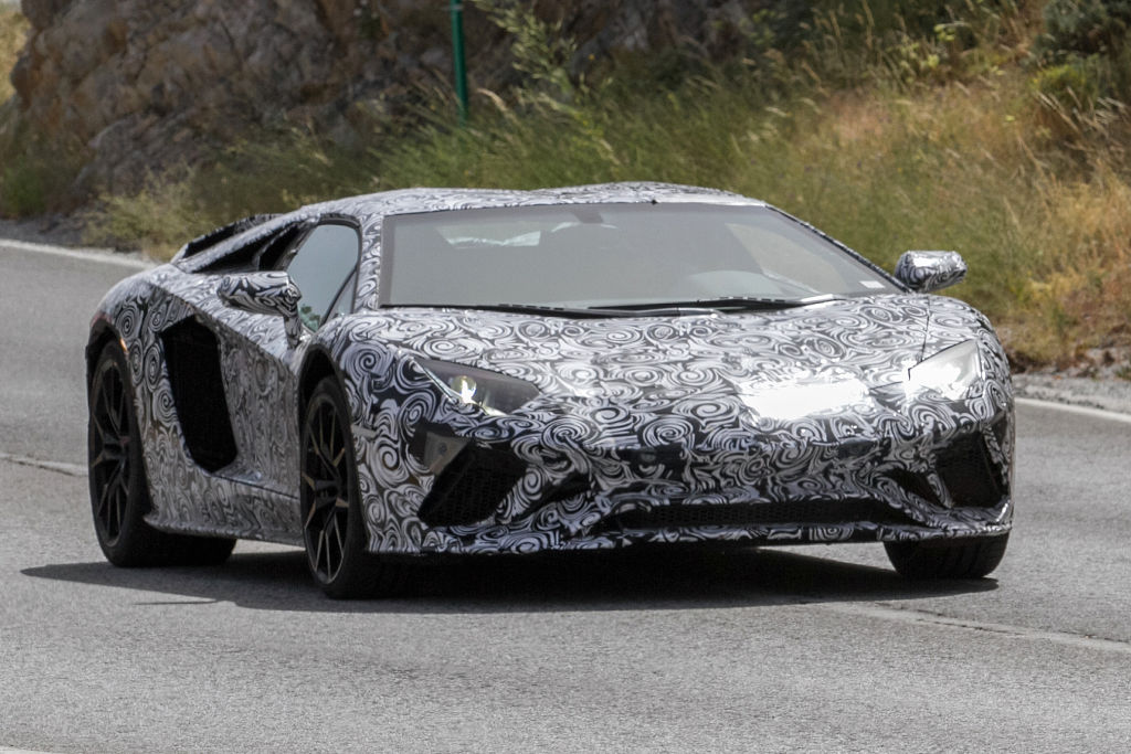 Erlkönig Lamborghini Aventador Roadster Facelift
