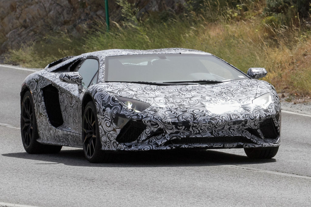 Erlkönig Lamborghini Aventador Roadster Facelift