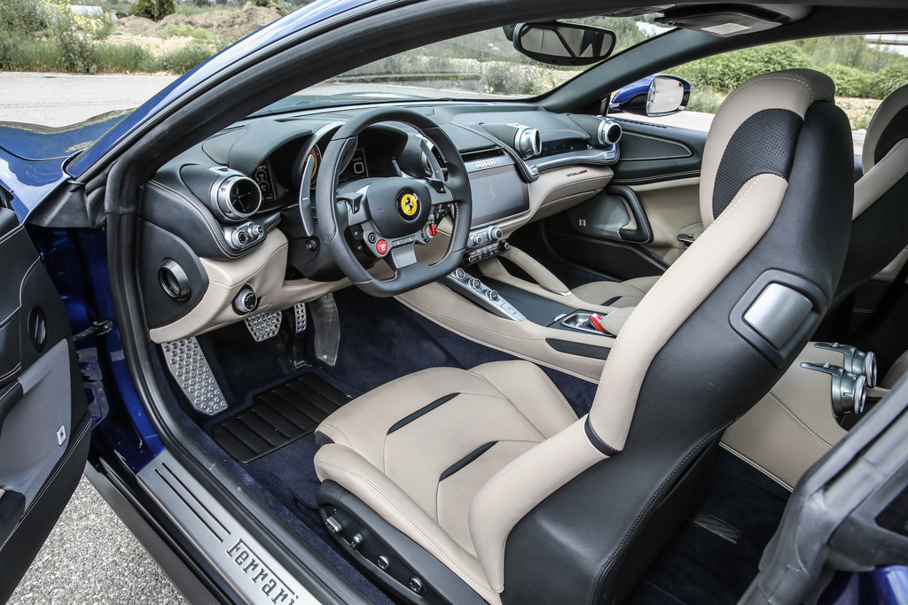 Ferrari GTC4 Lusso