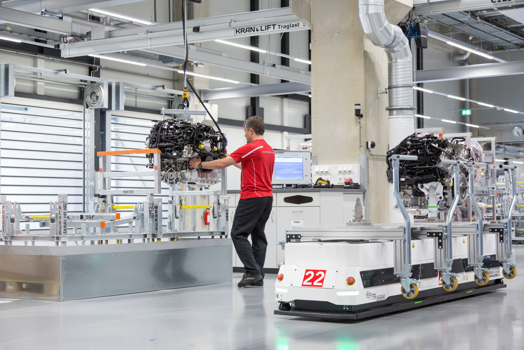 Porsche-Motorenwerk für Acht-Zylinder-Aggregate