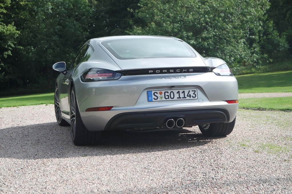 Porsche 718 Cayman