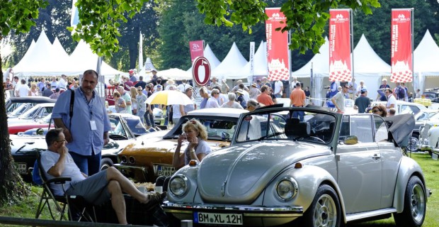 Classic Days Schloss Dyck 2015: Buntes Treiben auf den Weisen rund um Schloss Dyck