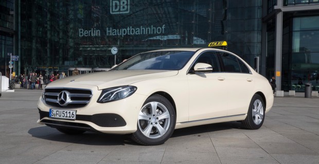 Mercedes-Benz E-Klasse als Taxi