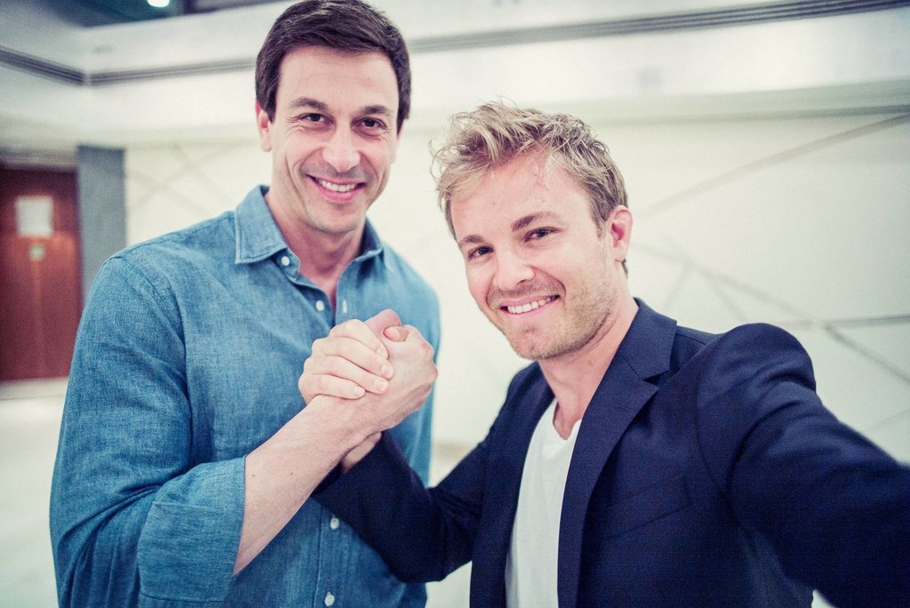 Nico Rosberg (rechts) und Toto Wolf