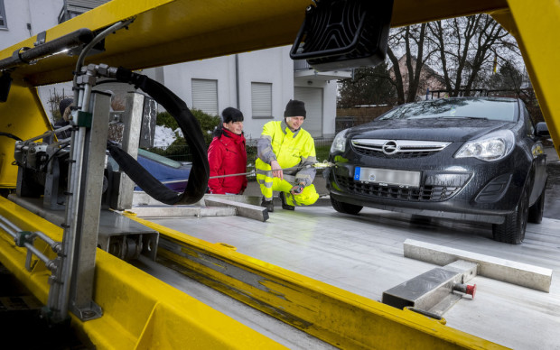 Fahrzeug abschleppen