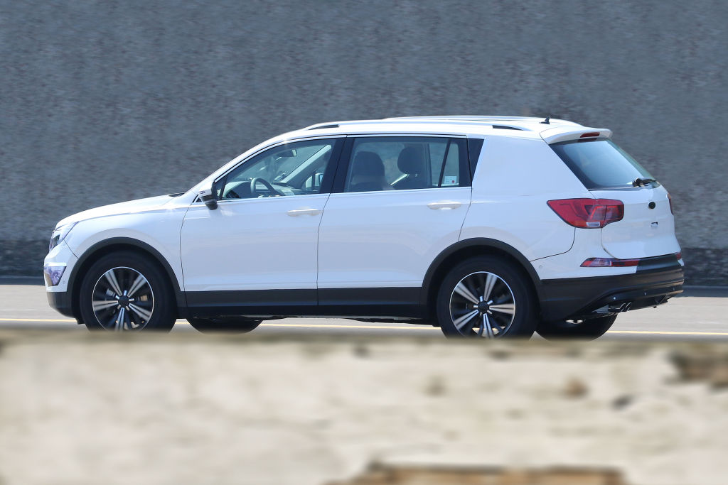 VW Tiguan XL