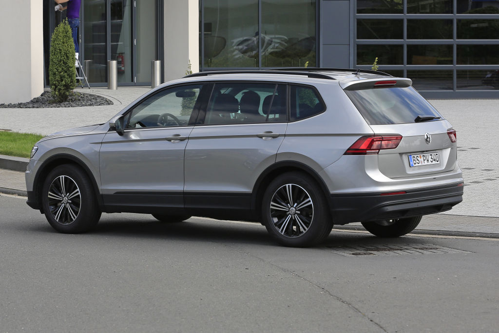 VW Tiguan XL