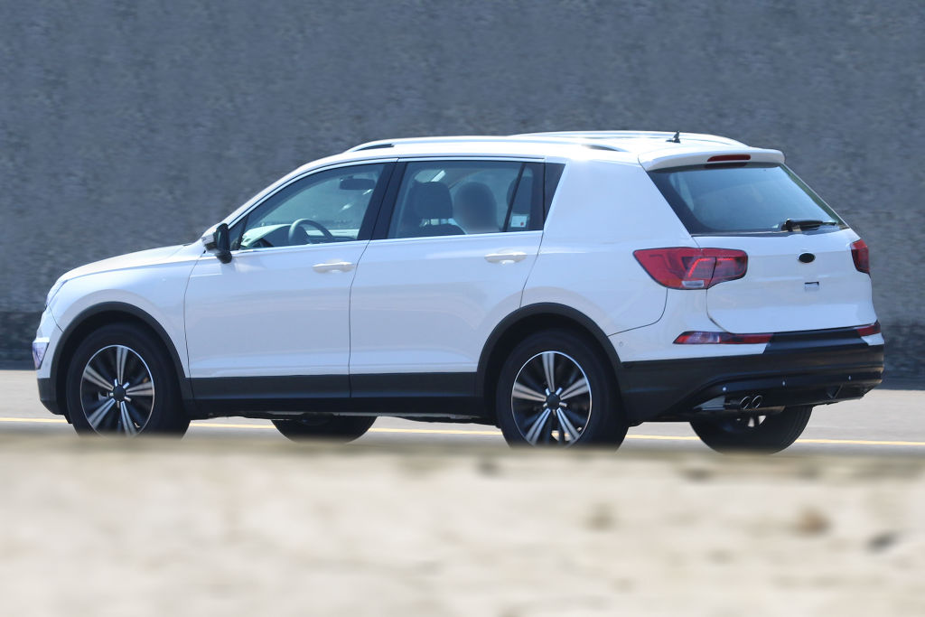 VW Tiguan XL