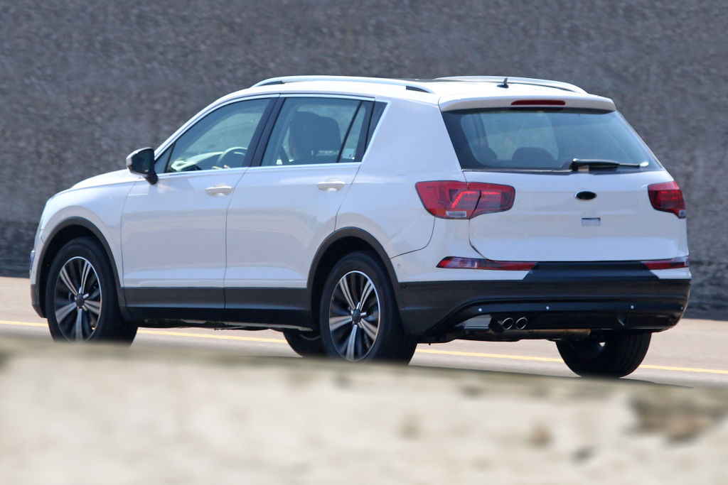 VW Tiguan XL