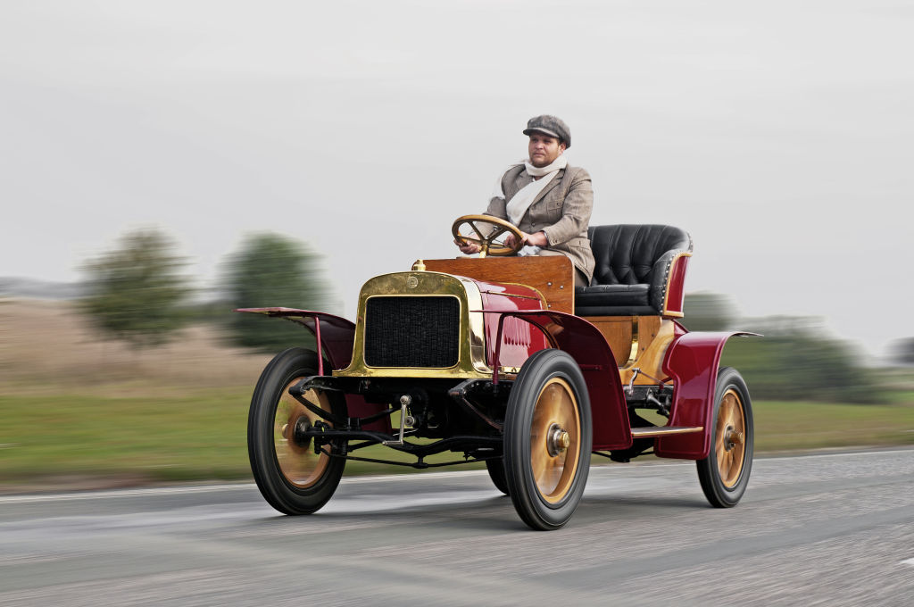 Vorgängerunternehmen Laurin & Klement präsentiert 1905 die Voiturette A.