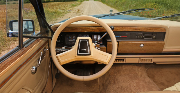 Jeep Grand Wagoneer (1991)