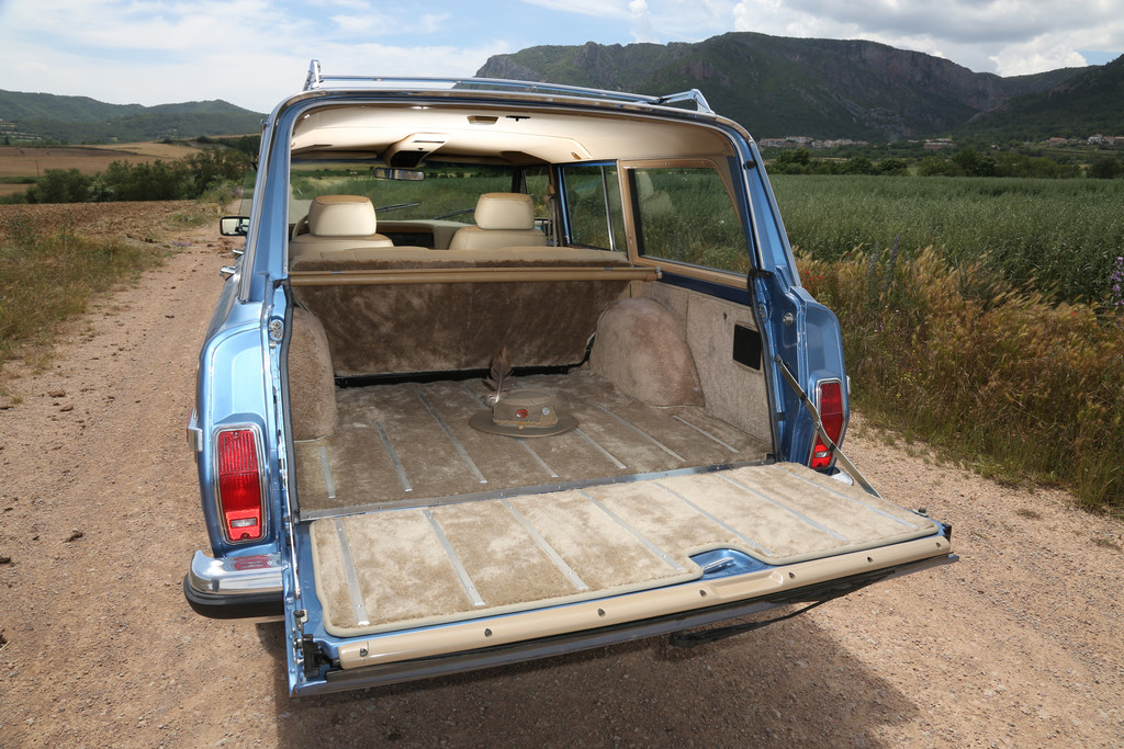Jeep Grand Wagoneer (1991)