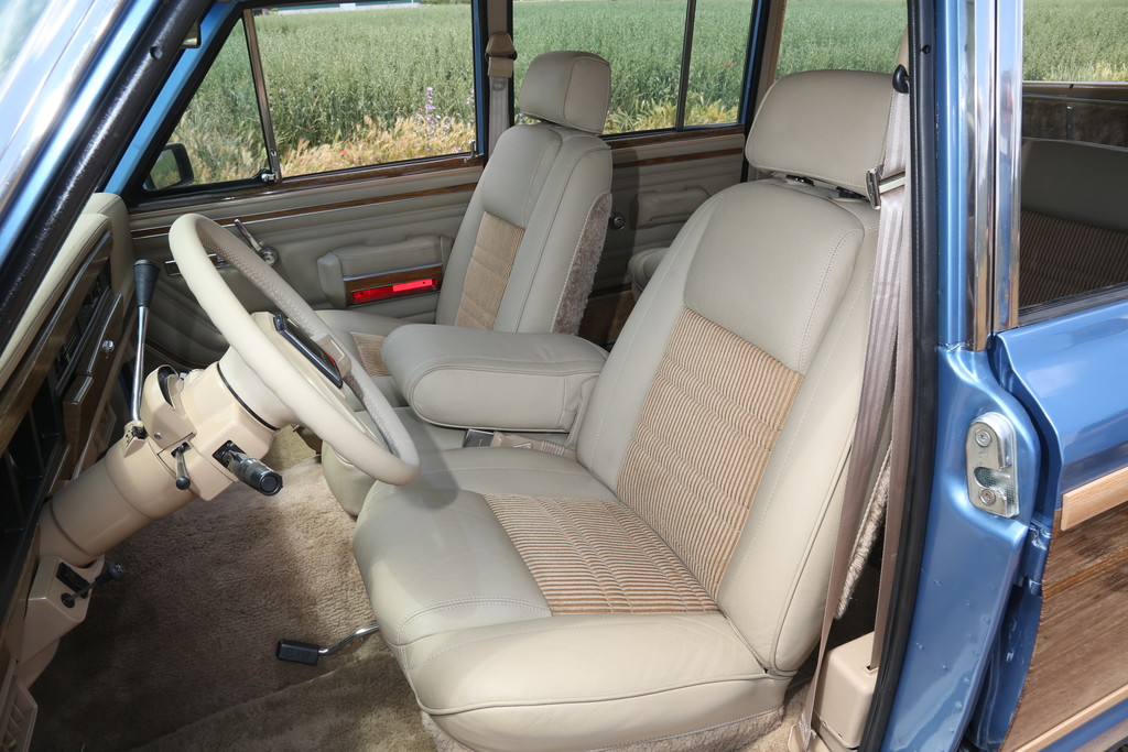 Jeep Grand Wagoneer (1991)