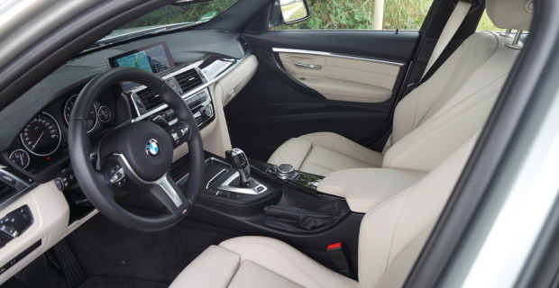 BMW 330e
