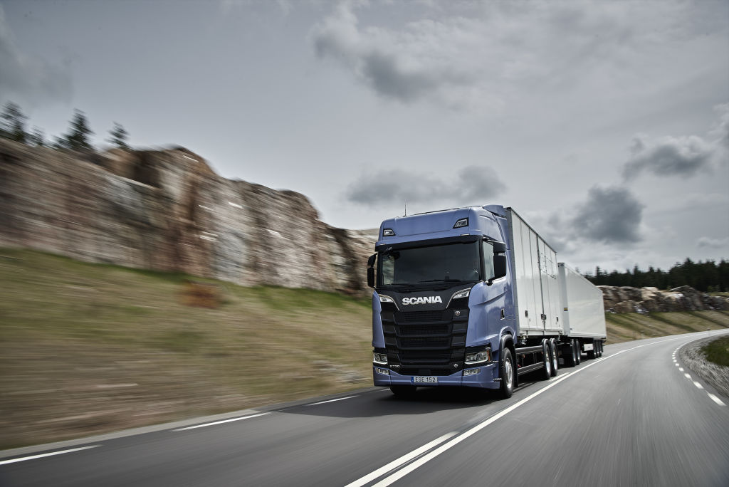 Scania S 730.