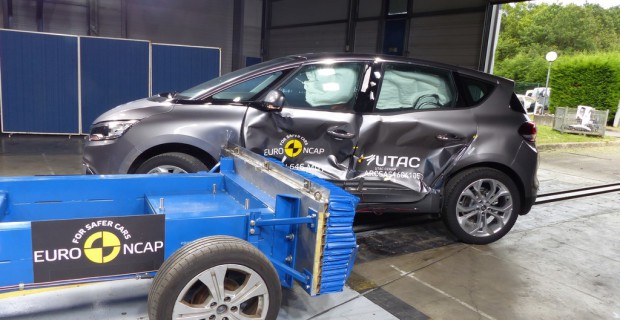 Renault Scenic im Euro-NCAP-Crashtest.