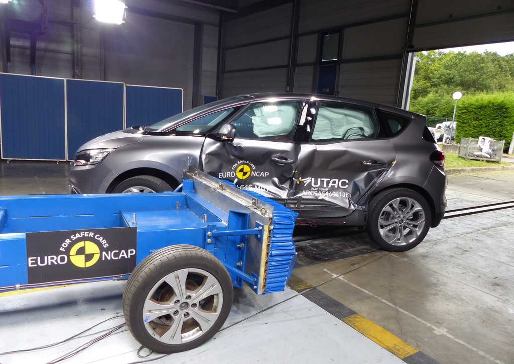 Renault Scenic im Euro-NCAP-Crashtest.