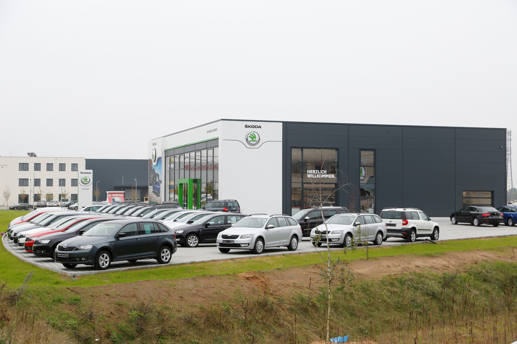 Hinterhof-Werkstatt adé: Die Skoda-Betriebe erstrahlen in neuem Glanz.