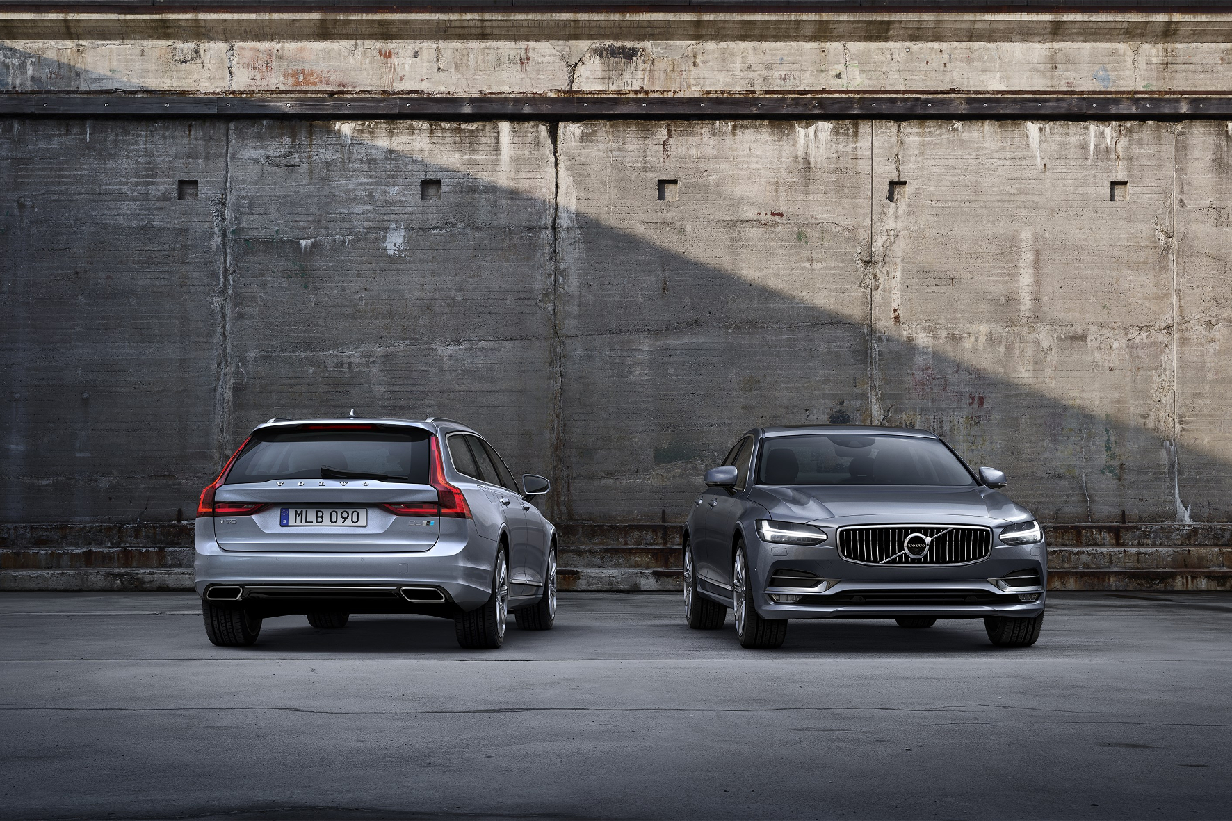 Volvos Performance-Marke erhöht die Leistung von S90 und V90 mit D5-Dieselmotor nur leicht: 240 statt 235 PS und 500 statt 480 Newtonmeter sind nicht gerade ein großer Schluck aus der Pulle.