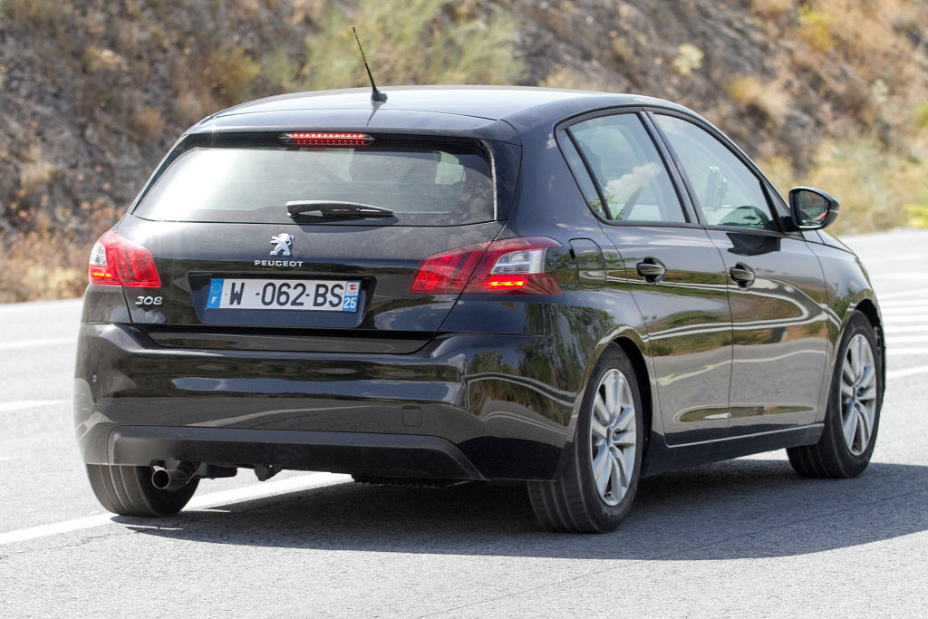 Der VW Golf-Rivale macht sich schick: Peugeot 308 Facelift für 2017