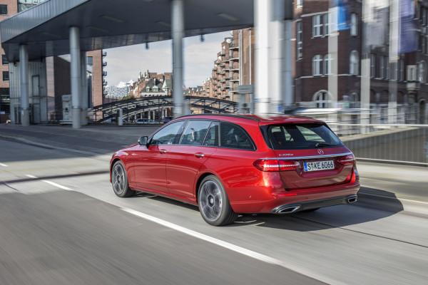 Mercedes-Benz E 220d