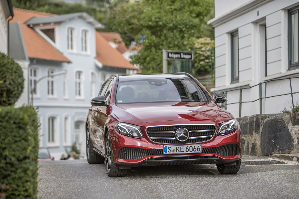 Mercedes-Benz E 220d