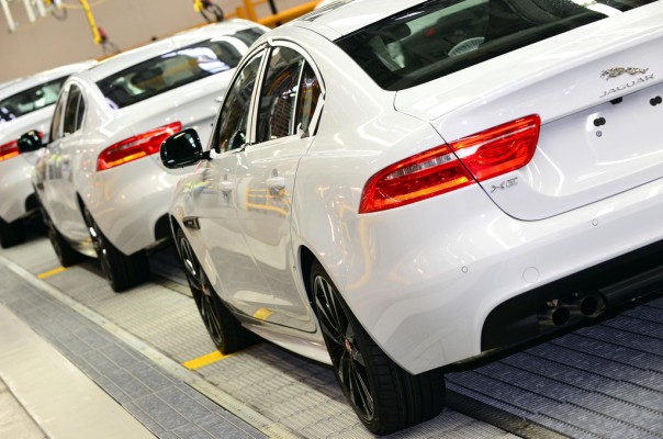 Produktion des Jaguar XE