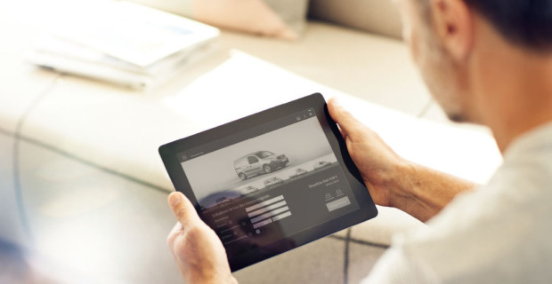 Daimler Financial Services: Versicherungsabschluss für Lieferwagen und Transporter per App.
