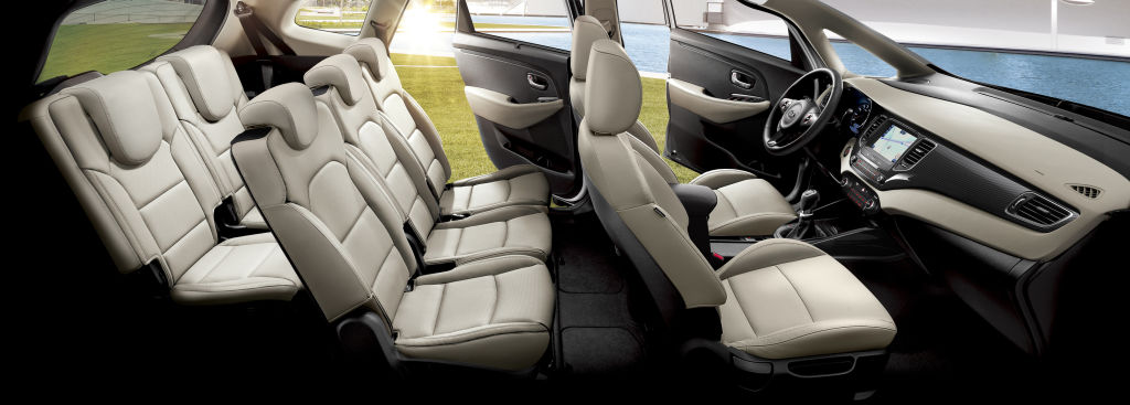 Kia Carens.