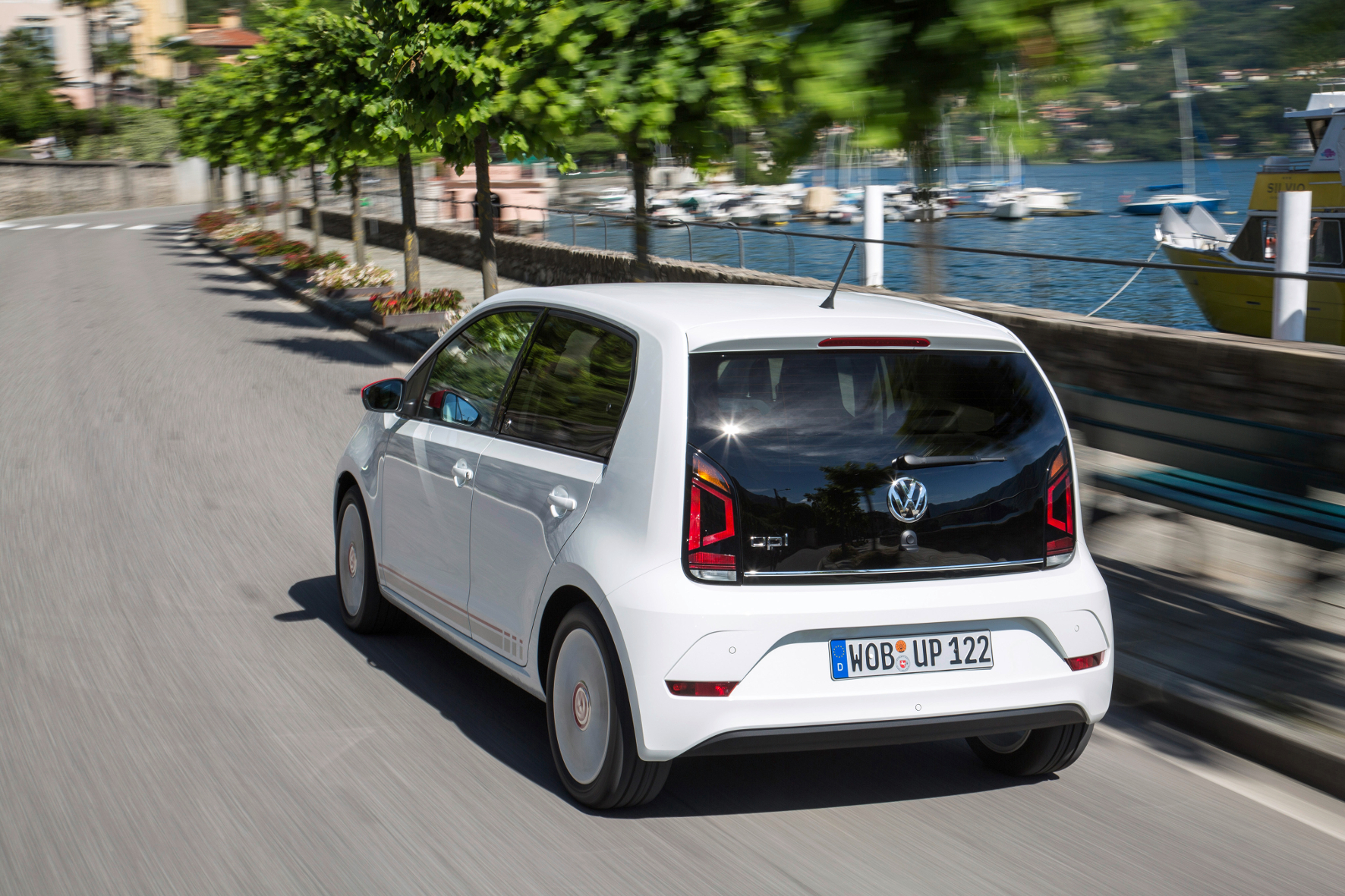 Erstmalig für den Up gibt es jetzt einen Turbobenziner. Der Dreizylinder leistet 90 PS.