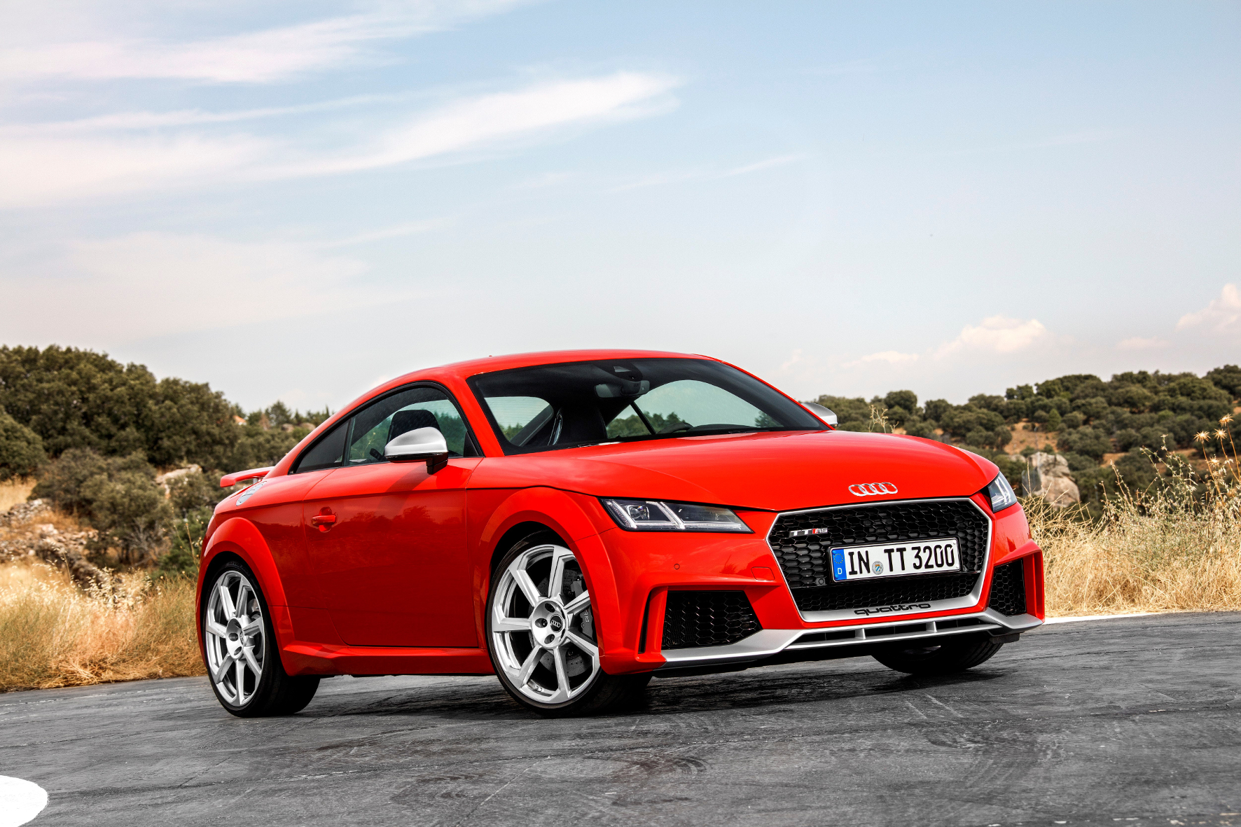Den neuen Audi TT RS treibt ein auf 294 kW/400 PS erstarkter Fünfzylinder-Turbobenziner mit 2,5 Liter Hubraum an.