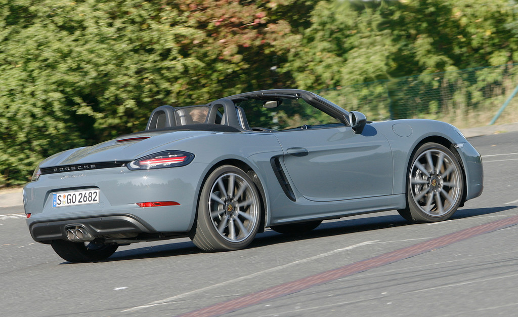 Porsche 718 Boxster.