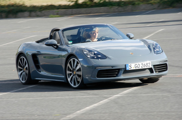 Porsche 718 Boxster.