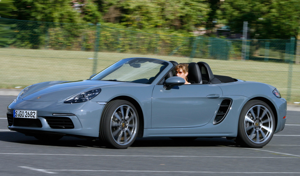 Porsche 718 Boxster.