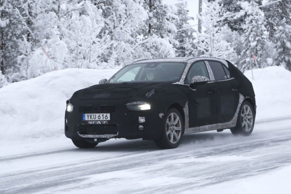 Lynk & Co 04