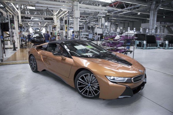 Produktion des BMW i8 Roadster