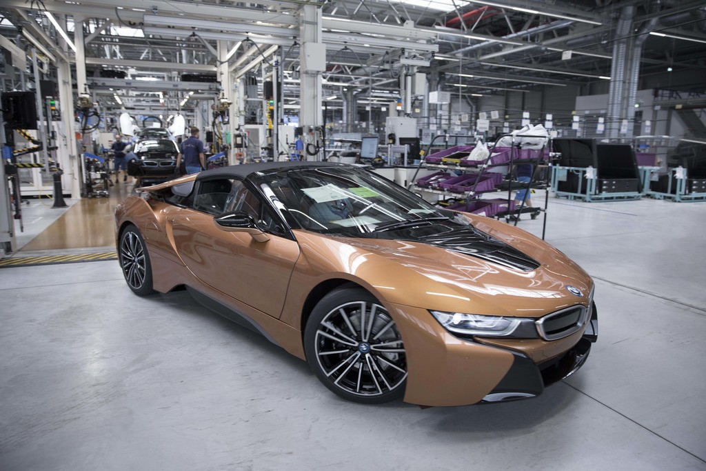 Produktion des BMW i8 Roadster