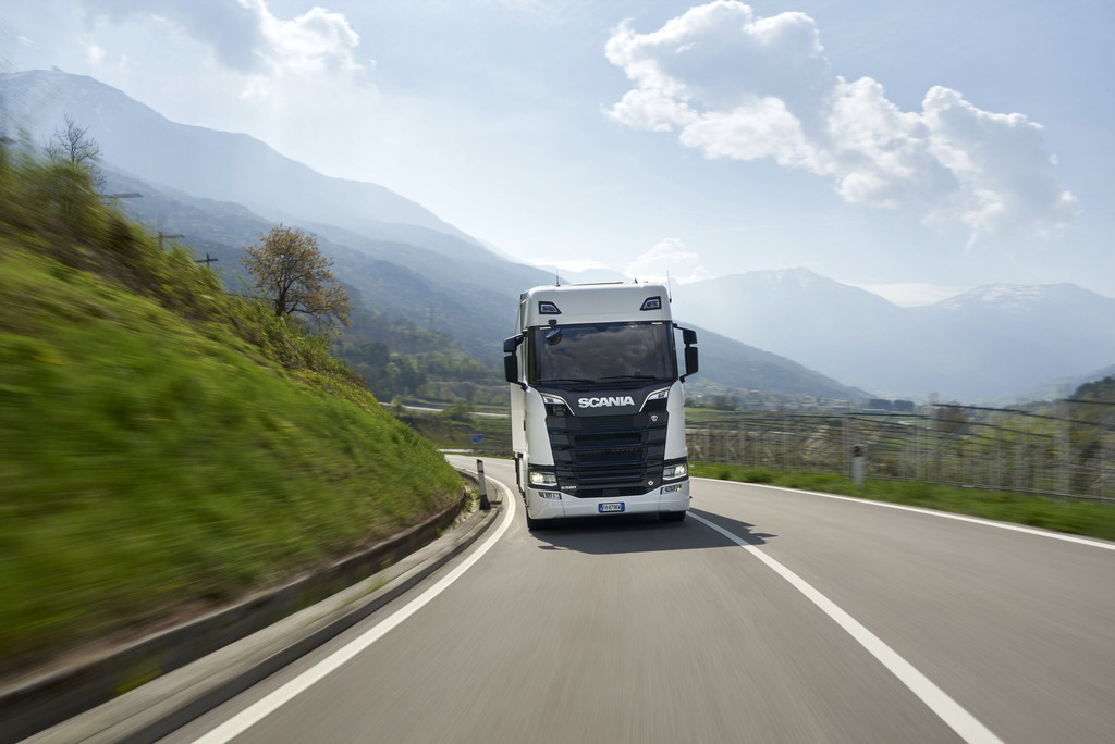 Scania S 580