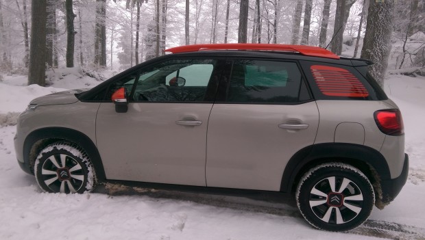 Souverän auch im Schnee: der Citroen C3 Aircross.
