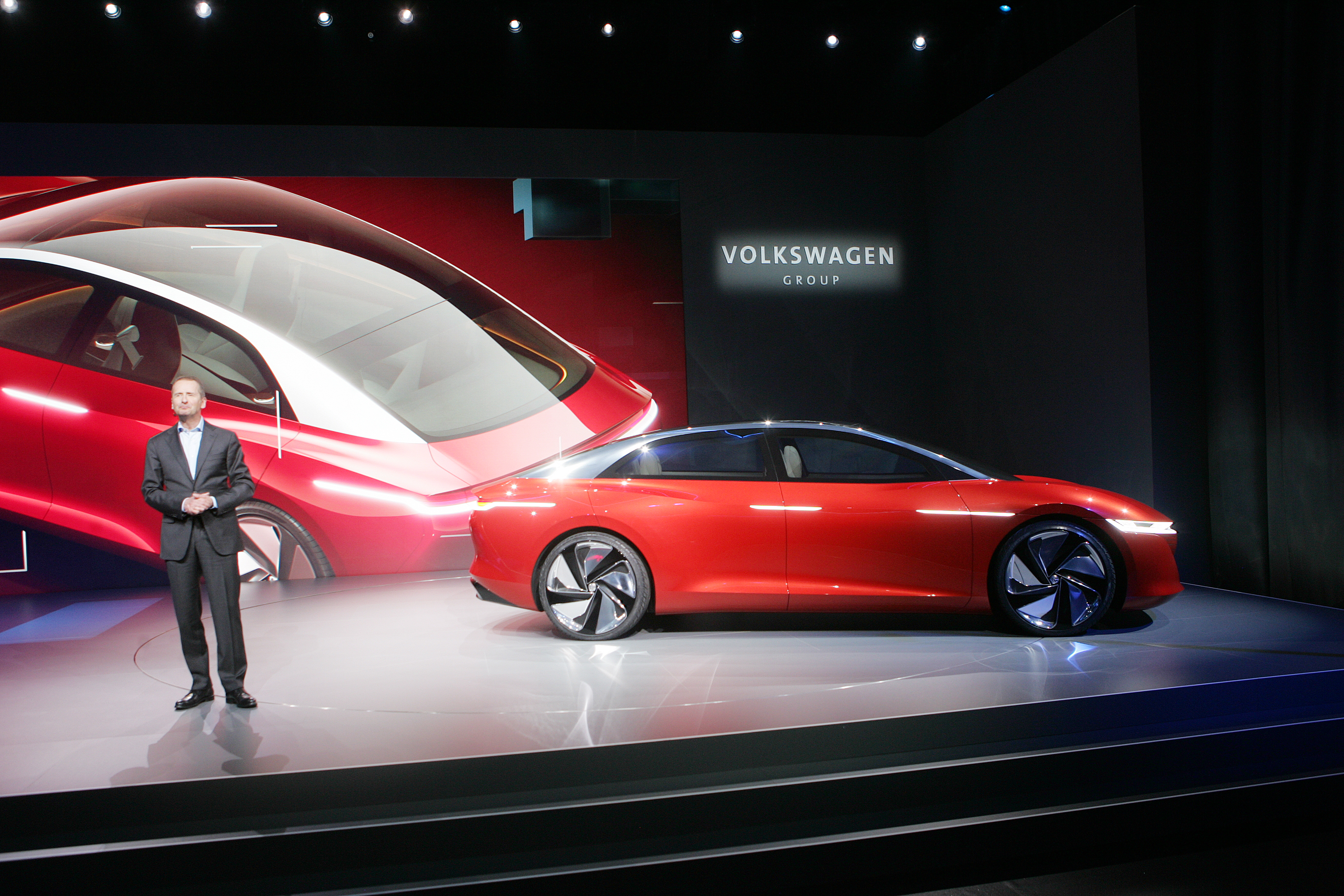 Autonom und elektrisch: VW zeigt die Studie I.D. Vizzion1 auf dem Genfer Automobilsalon.