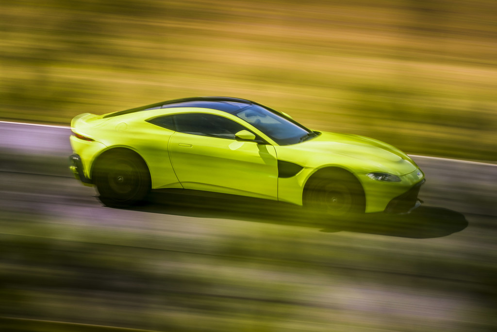 Aston Martin V8 Vantage.