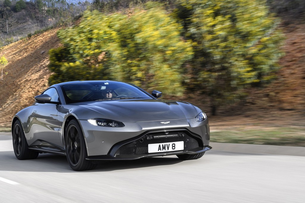 Aston Martin Vantage.