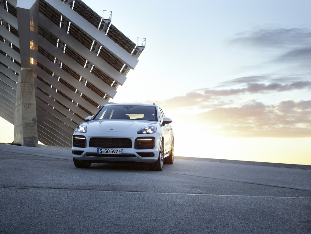 Porsche Cayenne E-Hybrid.