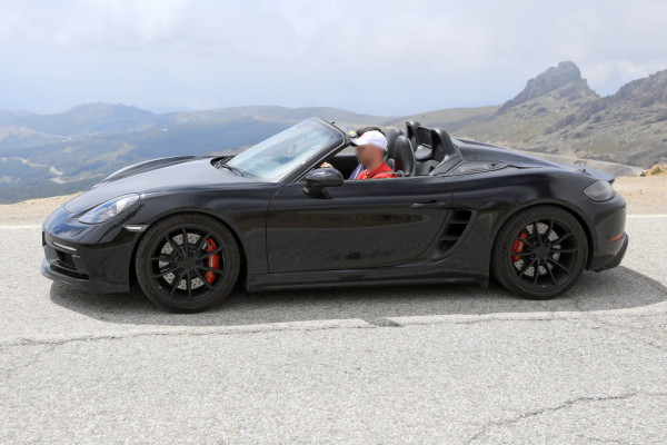 Porsche Boxter Spyder.