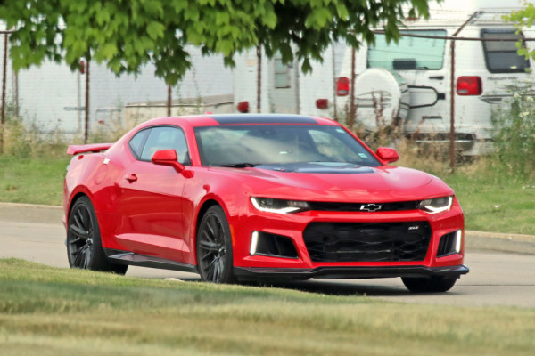 Chevrolet Camaro ZL1.