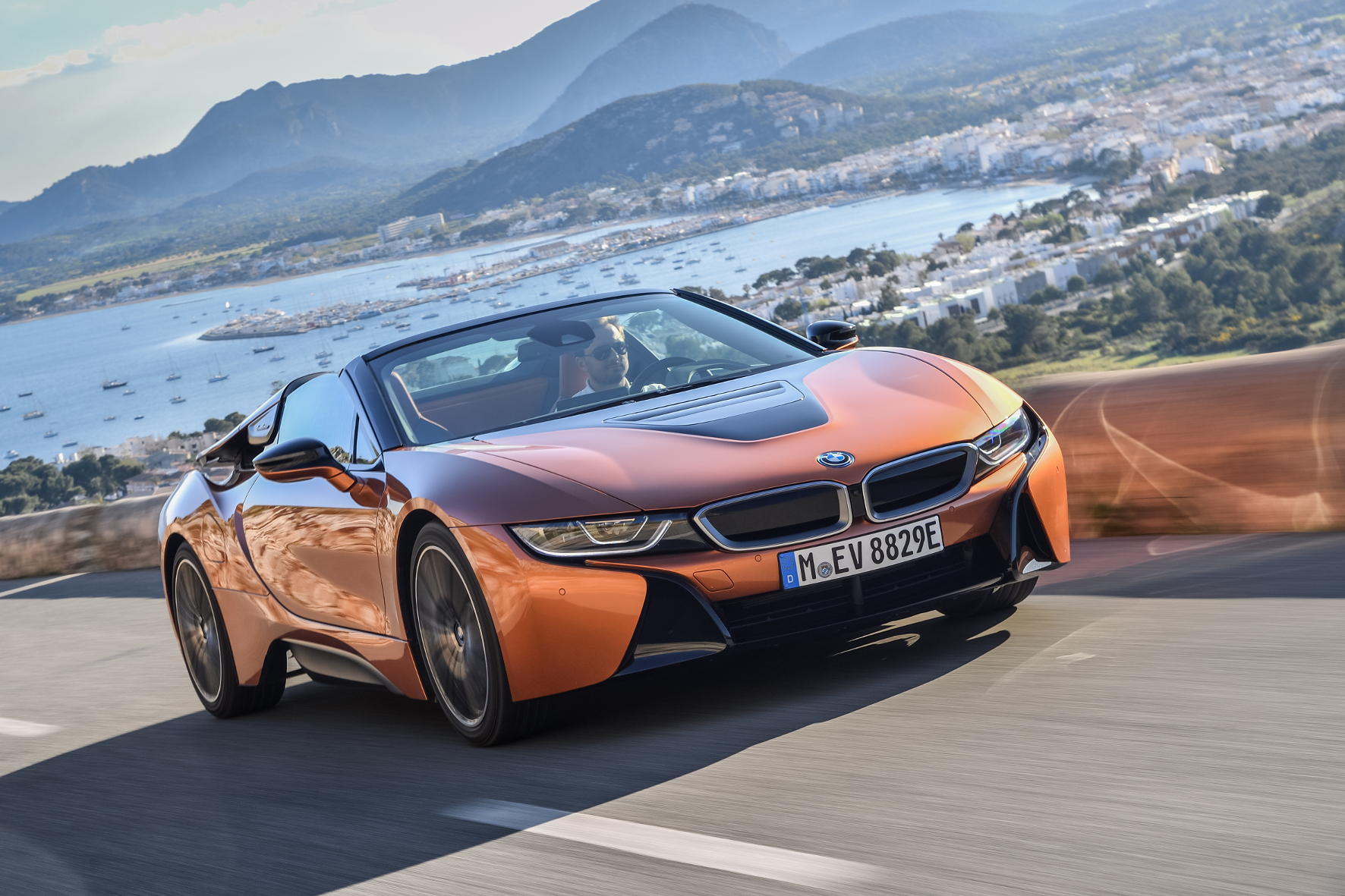 Mindestens 155.000 Euro werden für den BMW i8 Roadster fällig.