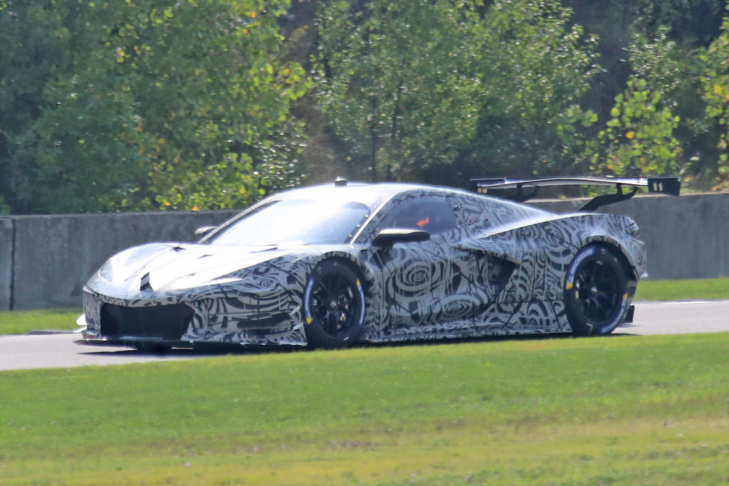 Corvette C8.