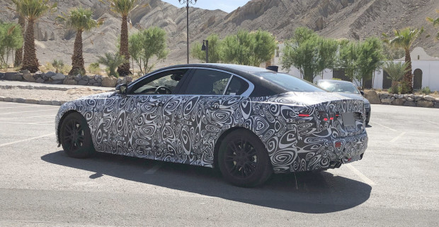 Jaguar XE.