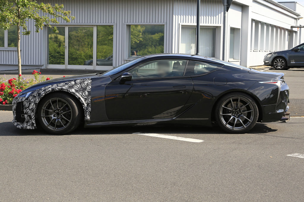 Lexus LC-F.