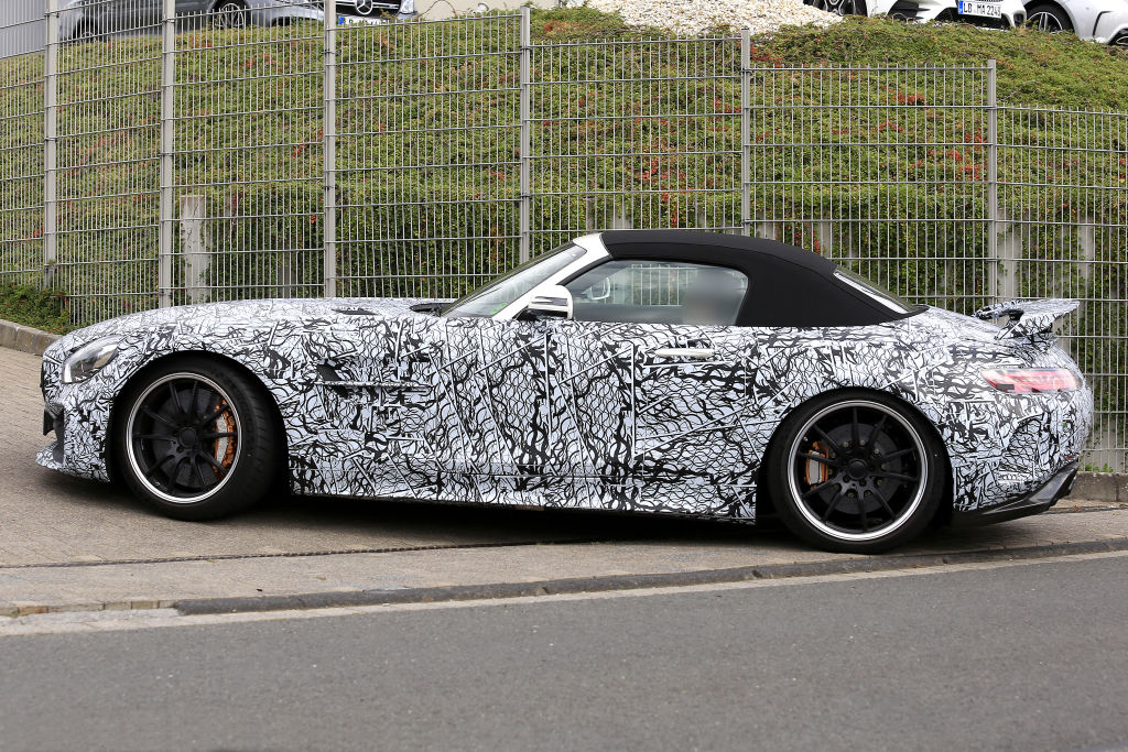 Mercedes-AMG GT R Roadster.